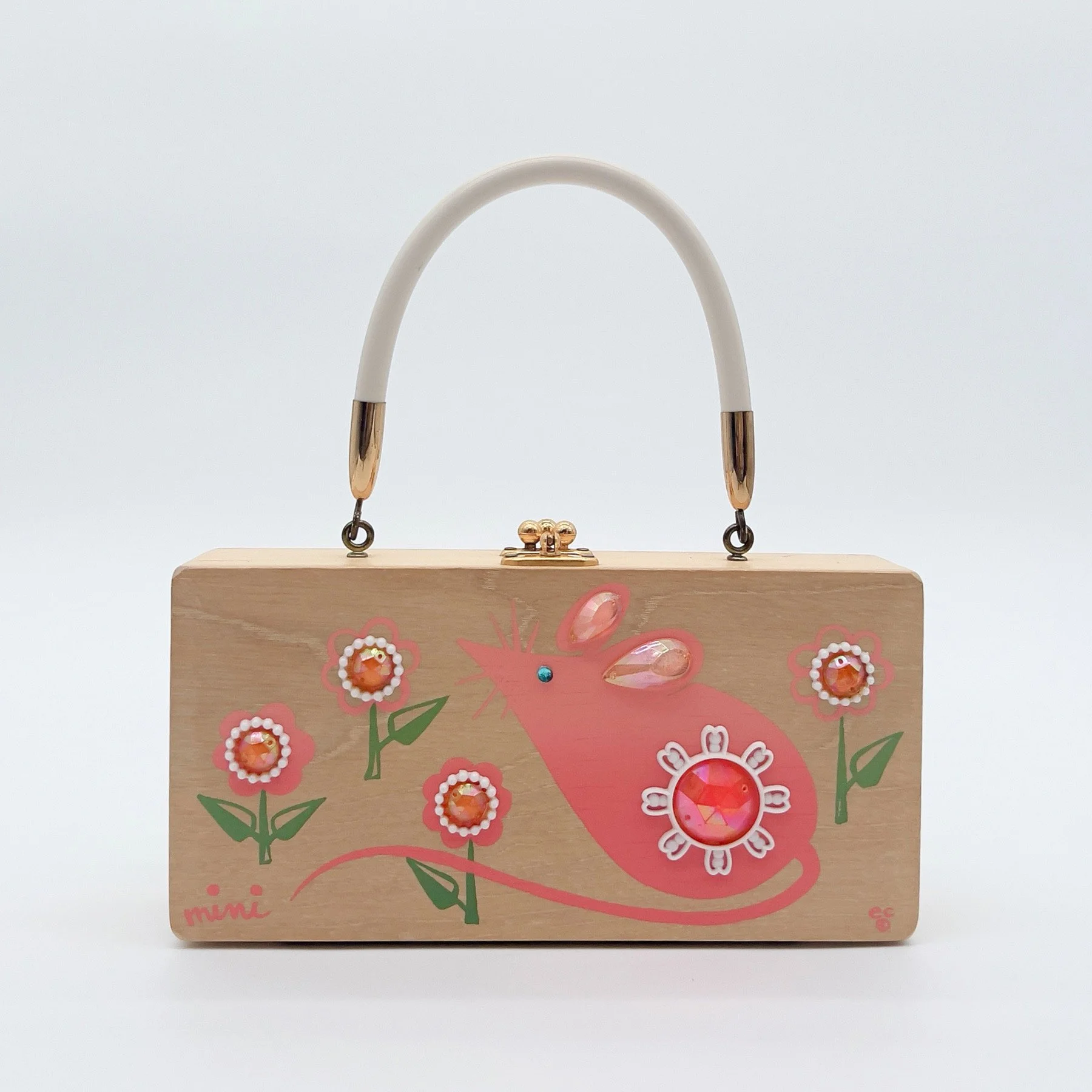 Finding Enid with LOVE - Elements with Enid: Bags in the Color Exhibit